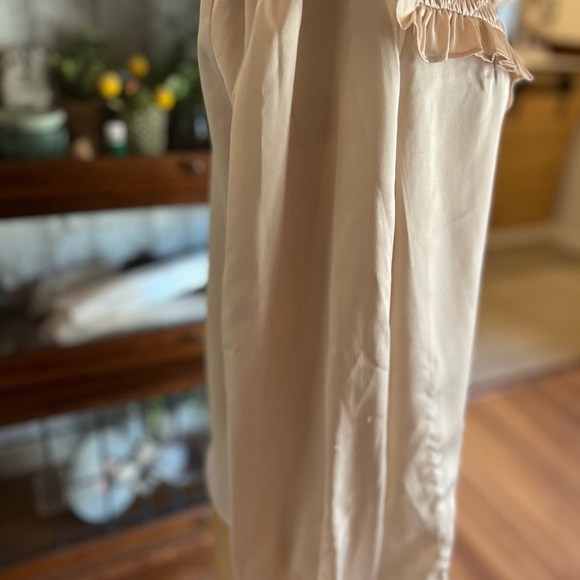 Sugar Lips champagne ruffle long sleeve women’s blouse medium - Picture 4 of 8